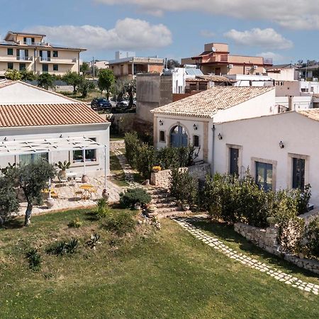 Bed and Breakfast Michael Garden à Noto Extérieur photo