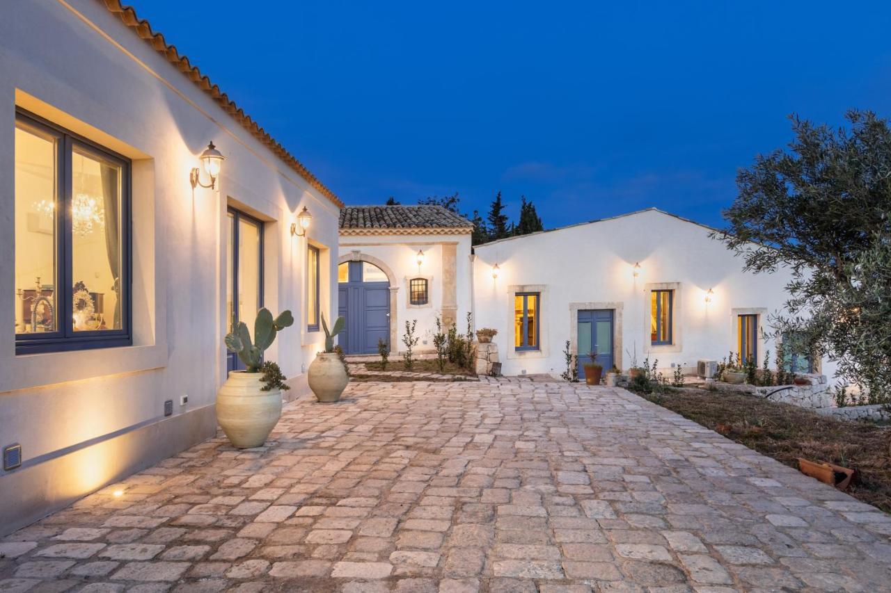 Bed and Breakfast Michael Garden à Noto Extérieur photo