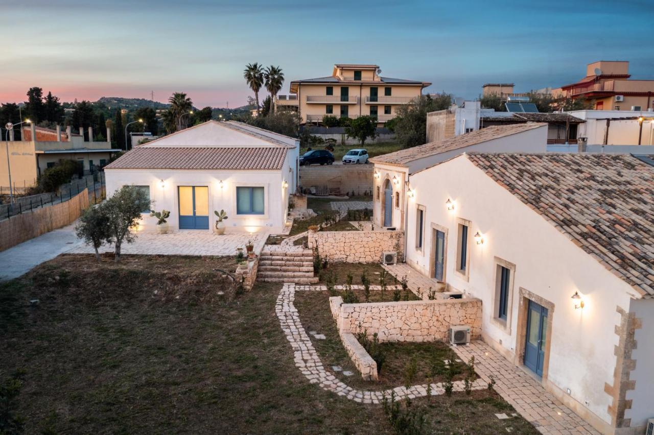 Bed and Breakfast Michael Garden à Noto Extérieur photo